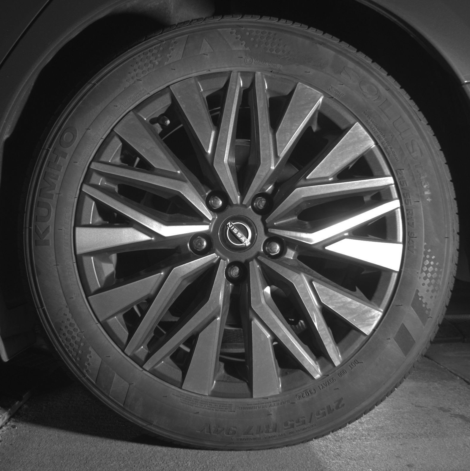 Used 2025 Nissan Altima 2.5 SV image 14