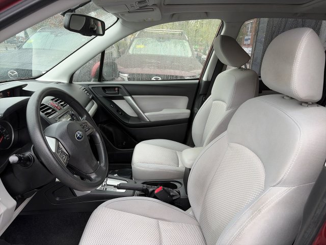 Used 2014 Subaru Forester 2.5i Premium w/ All-Weather Package AWD/4WD image 11