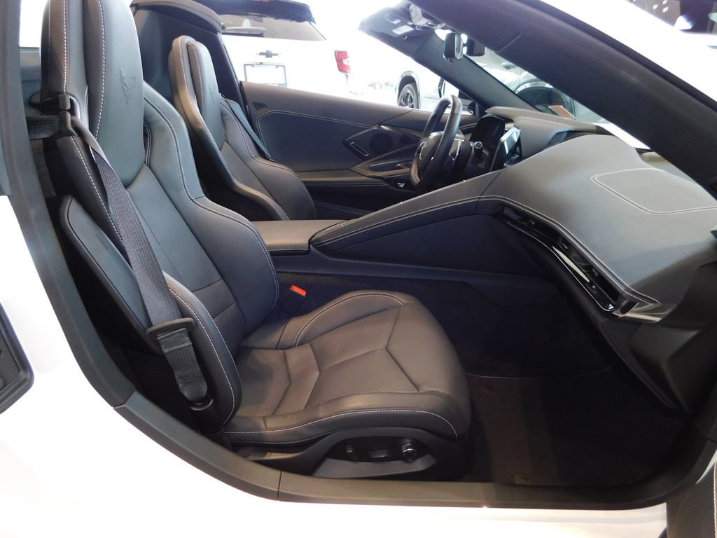 Used 2023 Chevrolet Corvette Stingray Preferred Conv w/ Z51 Performance Package image 15
