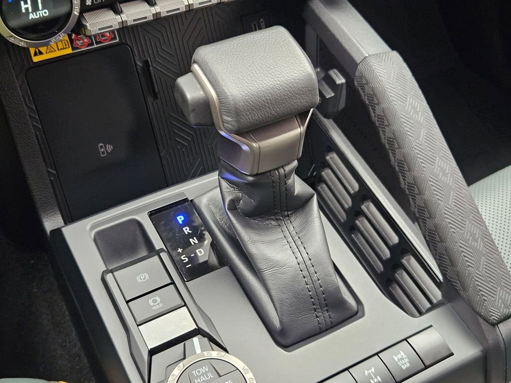 Used 2024 Toyota Tacoma Trailhunter image 18