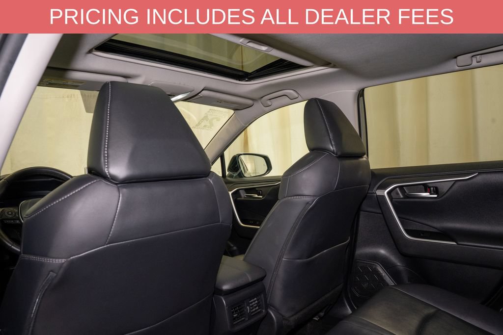 Used 2021 Toyota RAV4 Limited AWD/4WD image 10