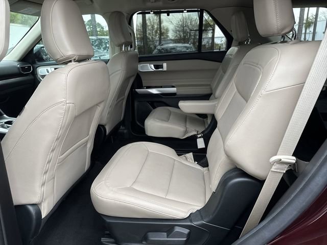 Used 2023 Ford Explorer Limited w/ Limited Technology Package image 16