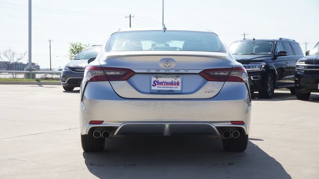 Used 2024 Toyota Camry XSE FWD image 8