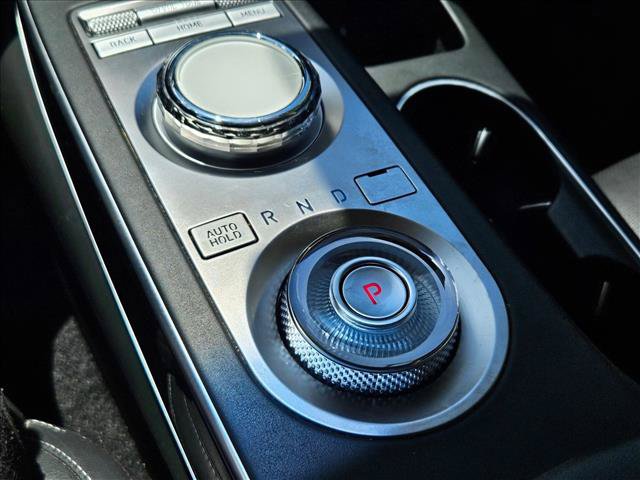 Used 2025 Genesis GV70 2.5T AWD/4WD image 11