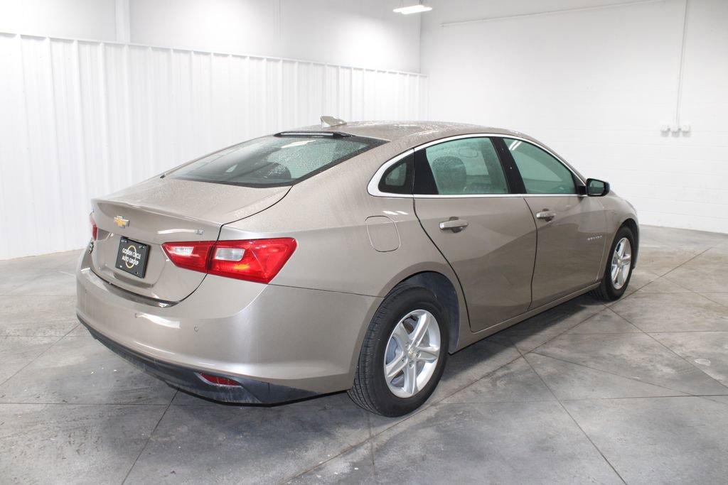 Used 2024 Chevrolet Malibu LT image 9