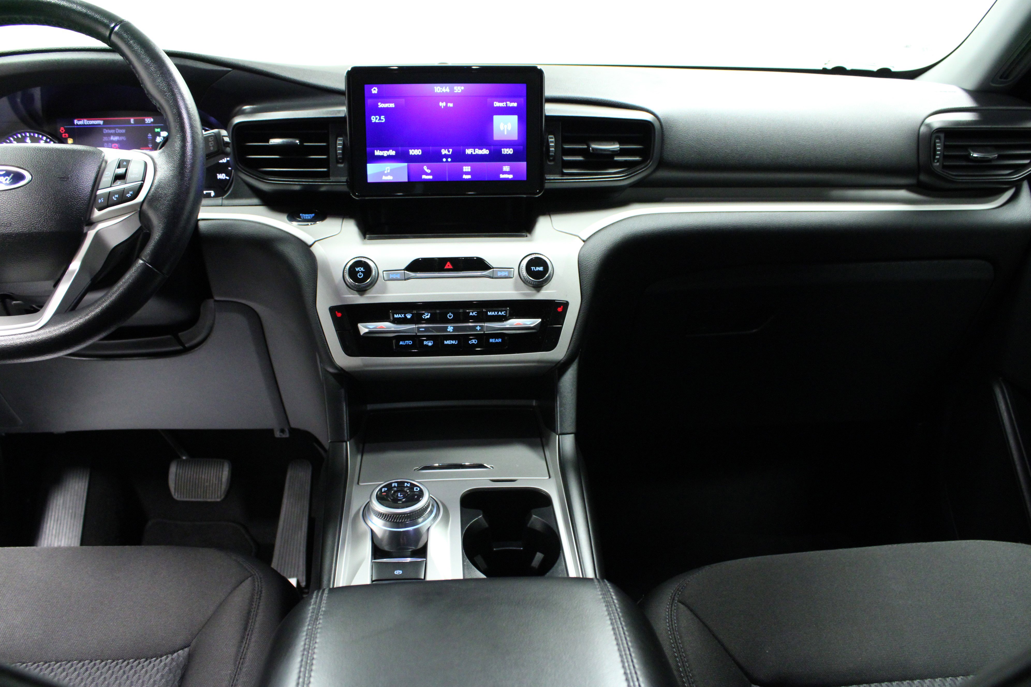 Used 2023 Ford Explorer XLT image 19