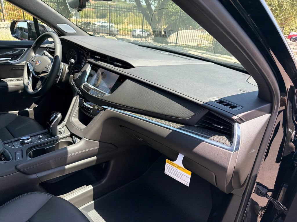 New 2026 Cadillac XT5 Sportv w/ LPO, Onyx Lite Package AWD/4WD image 38