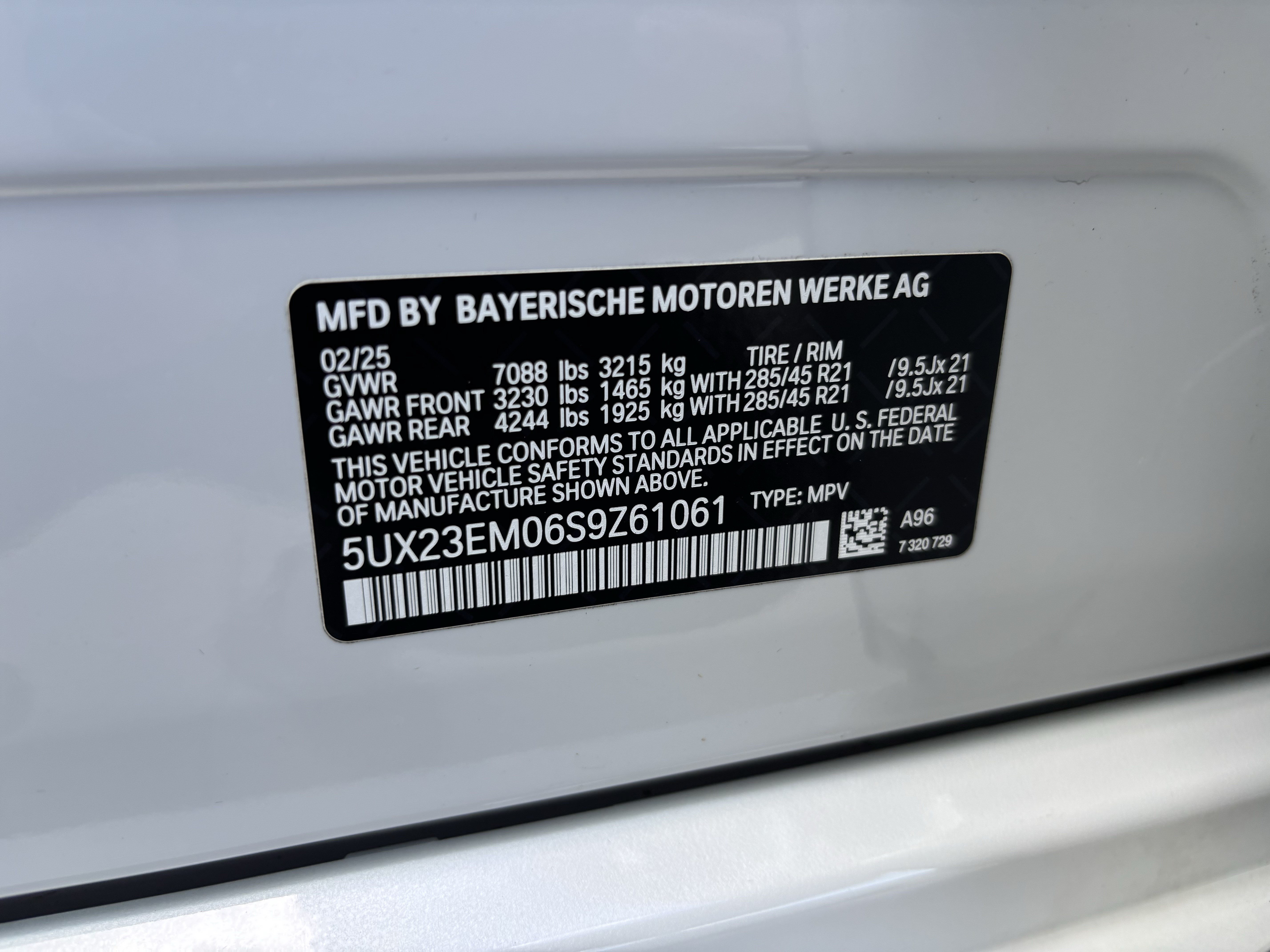 Certified 2025 BMW X7 xDrive40i AWD/4WD image 37