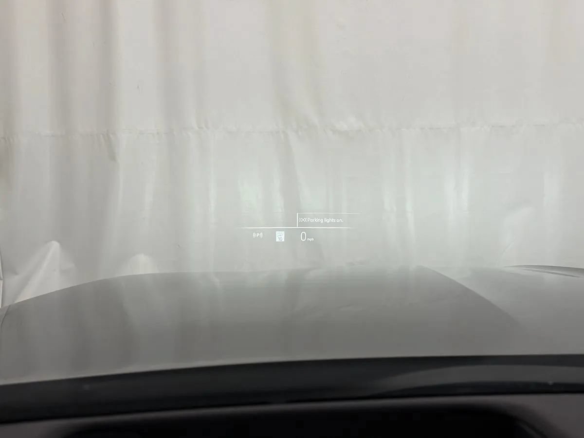 Used 2024 BMW 740i xDrive AWD/4WD image 11