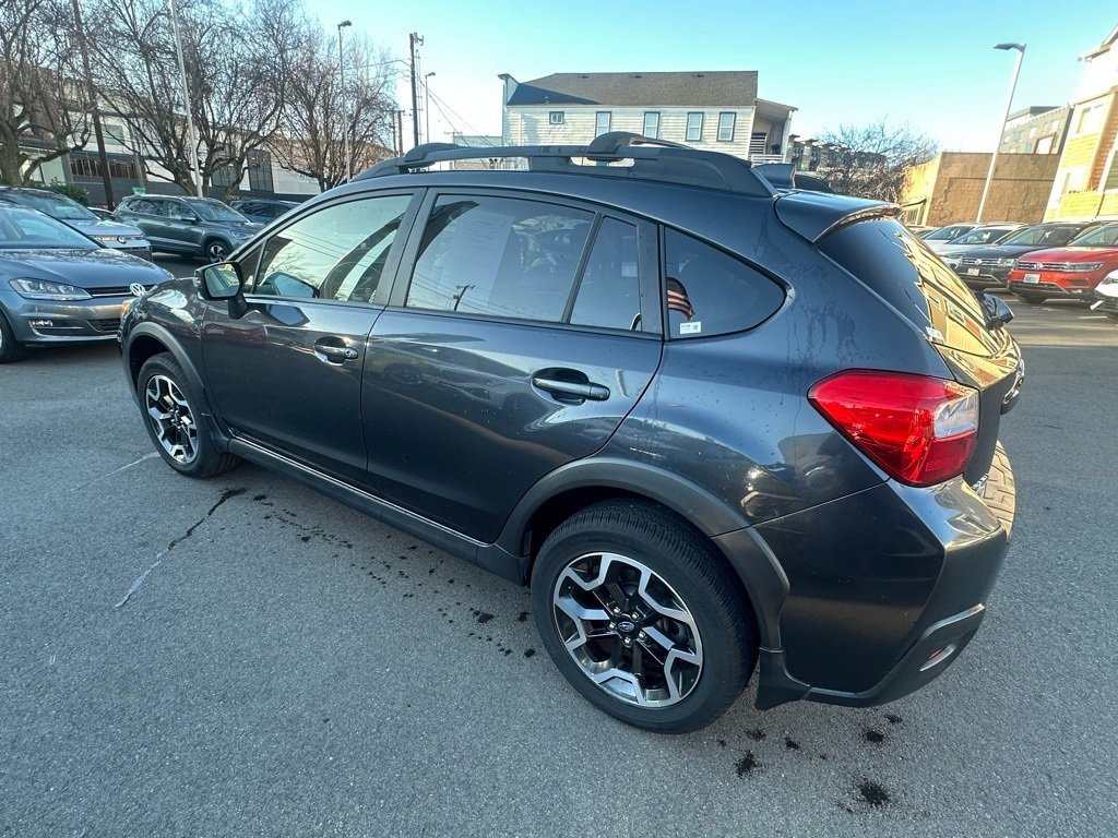 Used 2016 Subaru Crosstrek 2.0i Limited w/ Popular Package #1 image 5
