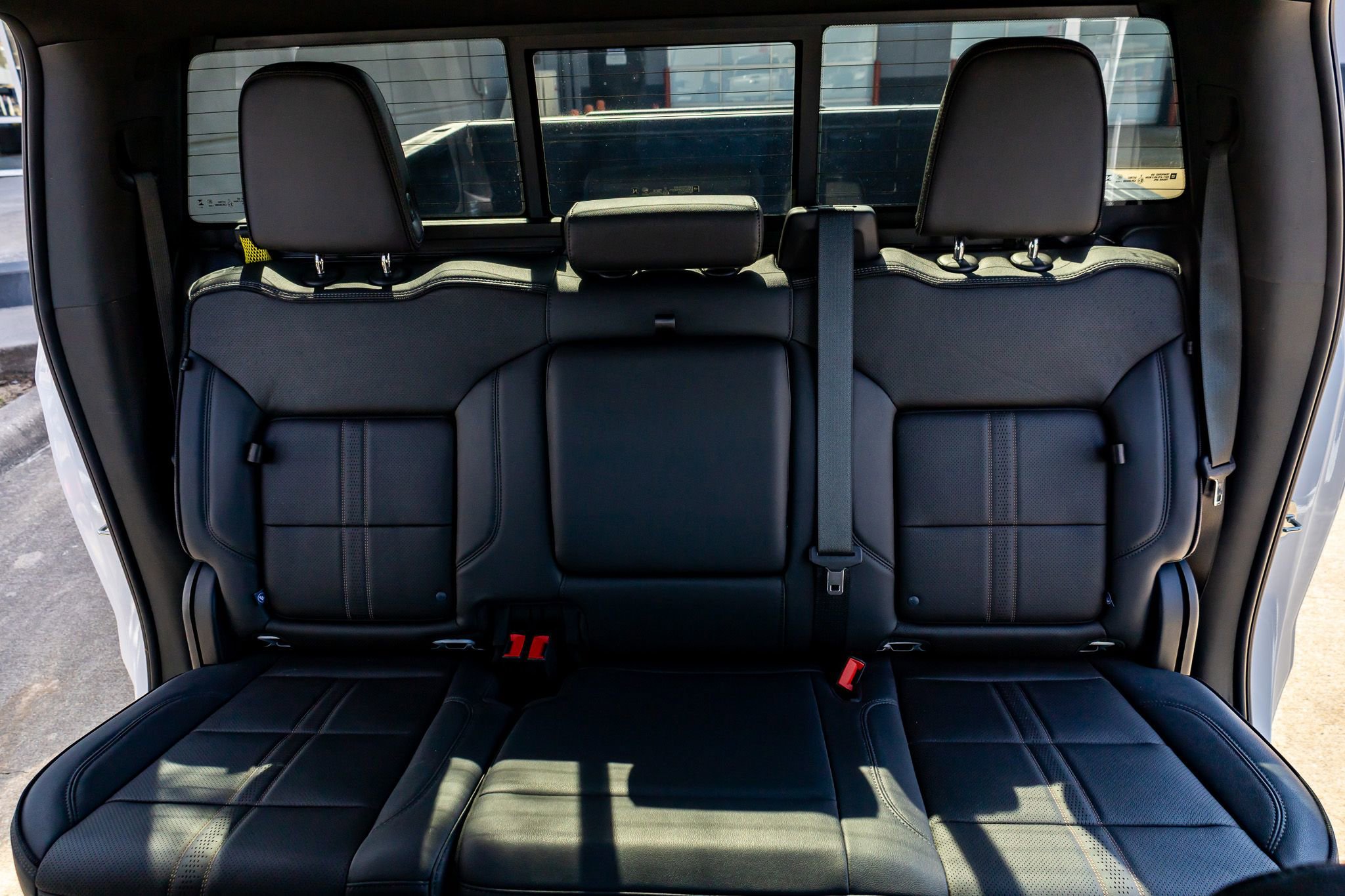 Used 2024 Chevrolet Silverado 1500 High Country w/ Technology Package image 34