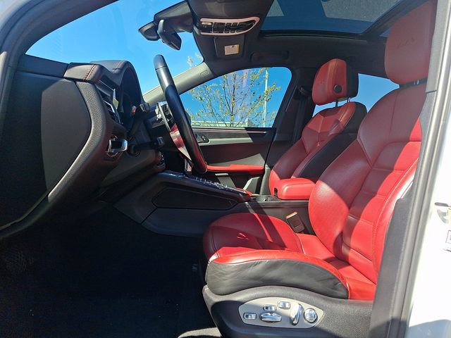 Used 2020 Porsche Macan GTS AWD/4WD image 13