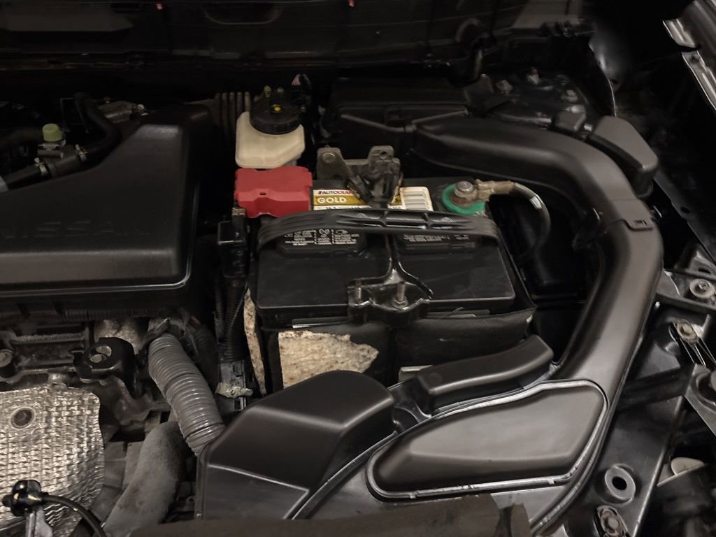 Used 2016 Nissan Rogue S image 27