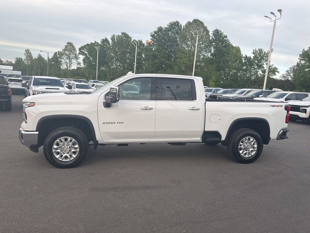 New 2026 Chevrolet Silverado 2500 LTZ w/ LTZ Convenience Package AWD/4WD image 2