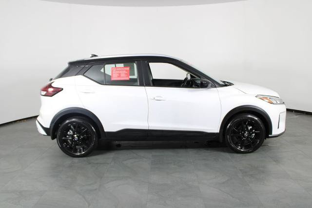 Certified 2024 Nissan Kicks SV FWD image 15
