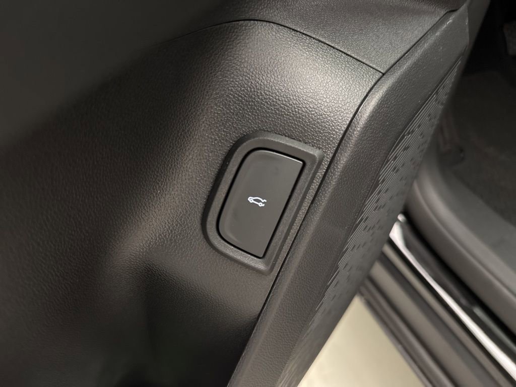 New 2026 GMC Terrain Denali image 25