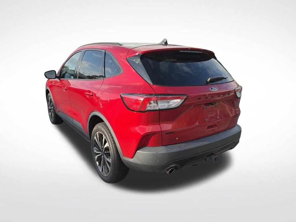 Used 2022 Ford Escape SEL w/ SEL Stealth AWD Package image 6