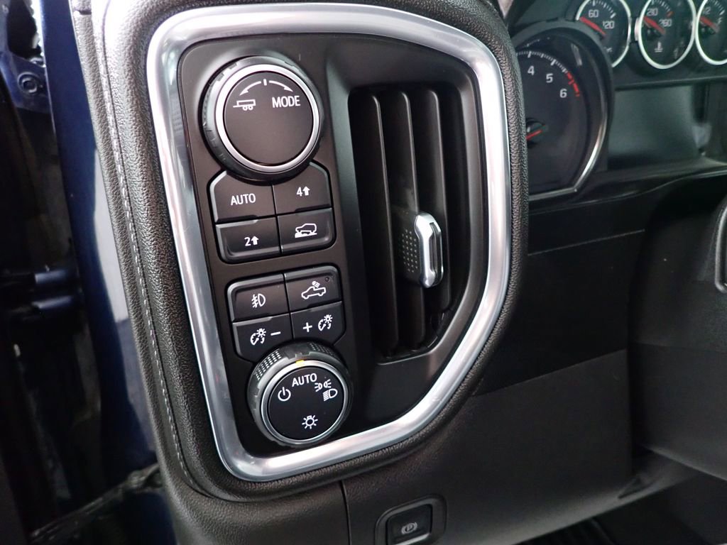 Used 2021 Chevrolet Silverado 1500 RST w/ Convenience Package II image 3