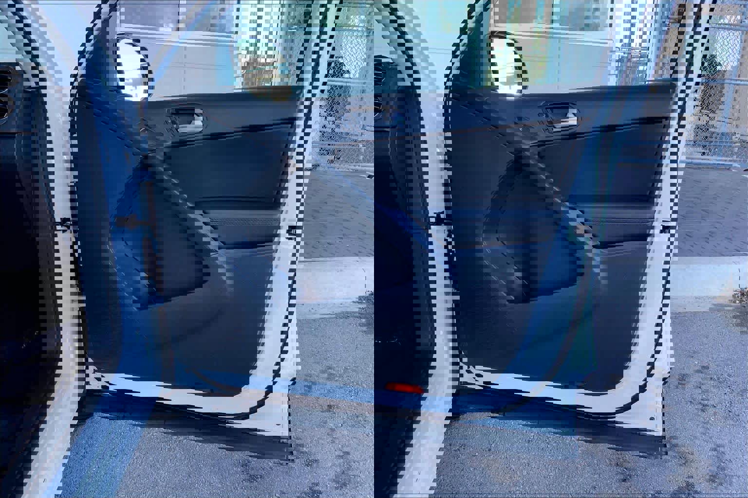 Used 2017 Volkswagen Tiguan Wolfsburg Edition image 22