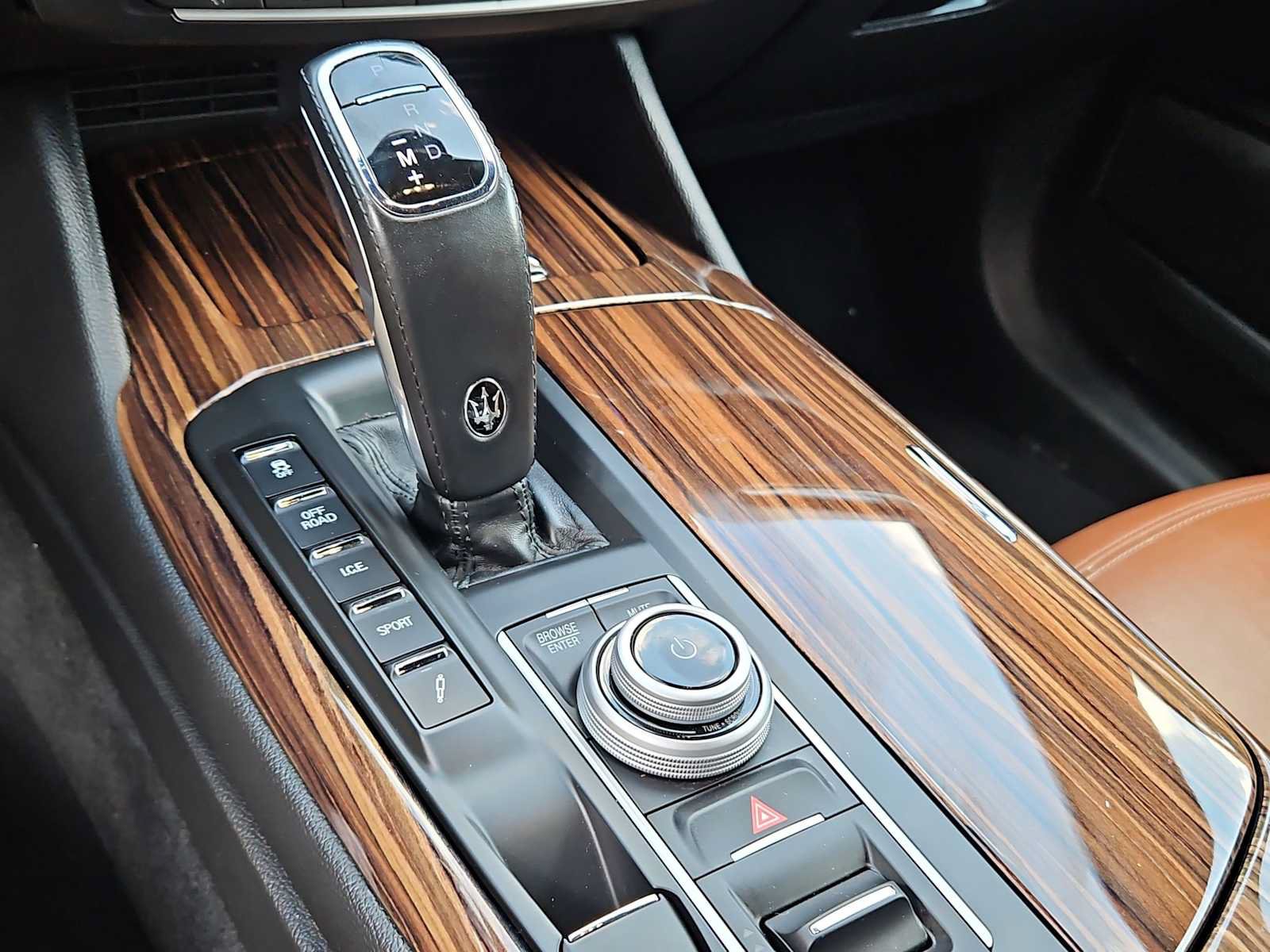 Used 2022 Maserati Levante GT AWD/4WD image 30