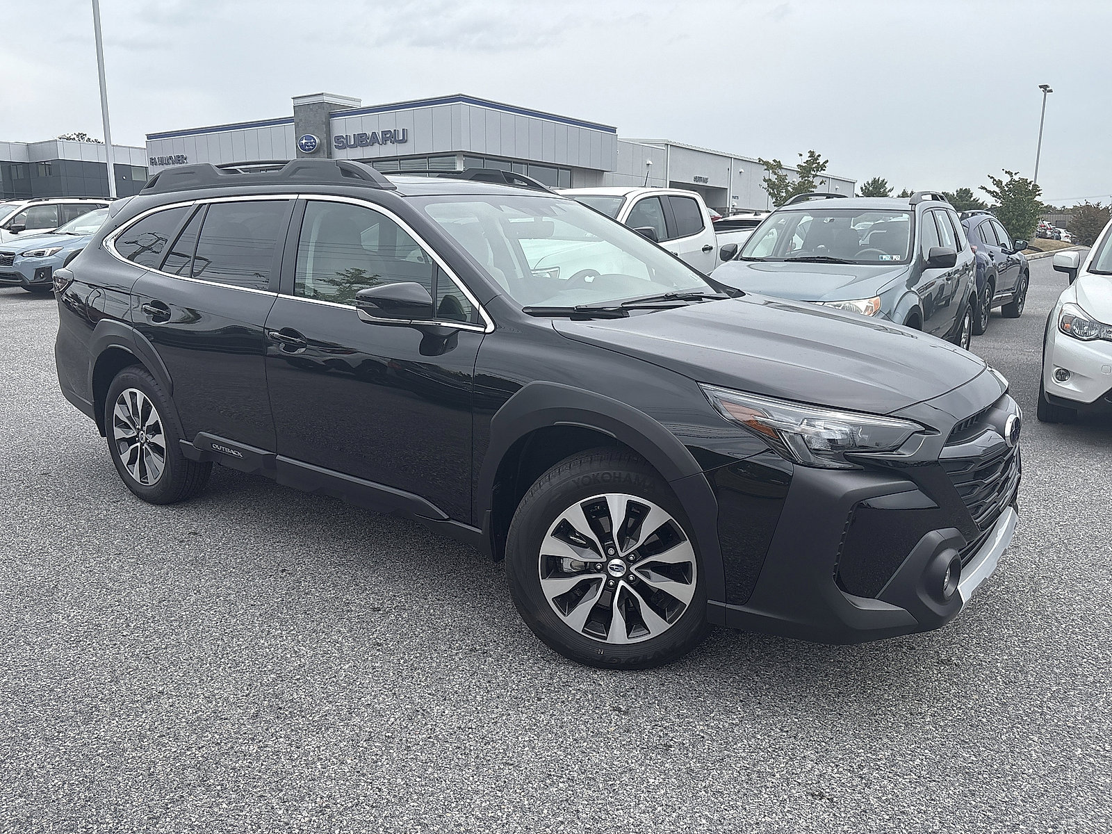 Used 2025 Subaru Outback Limited image 36