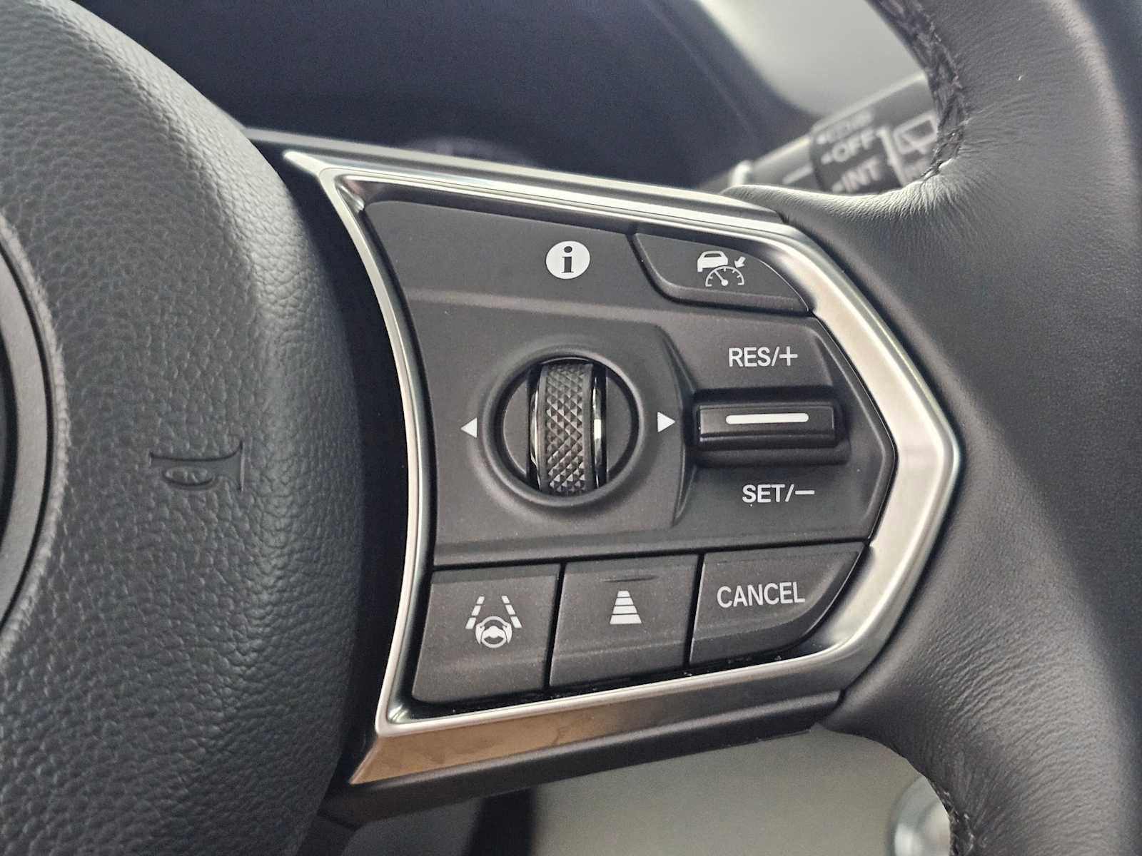 Used 2023 Acura RDX FWD w/ Technology Package image 28