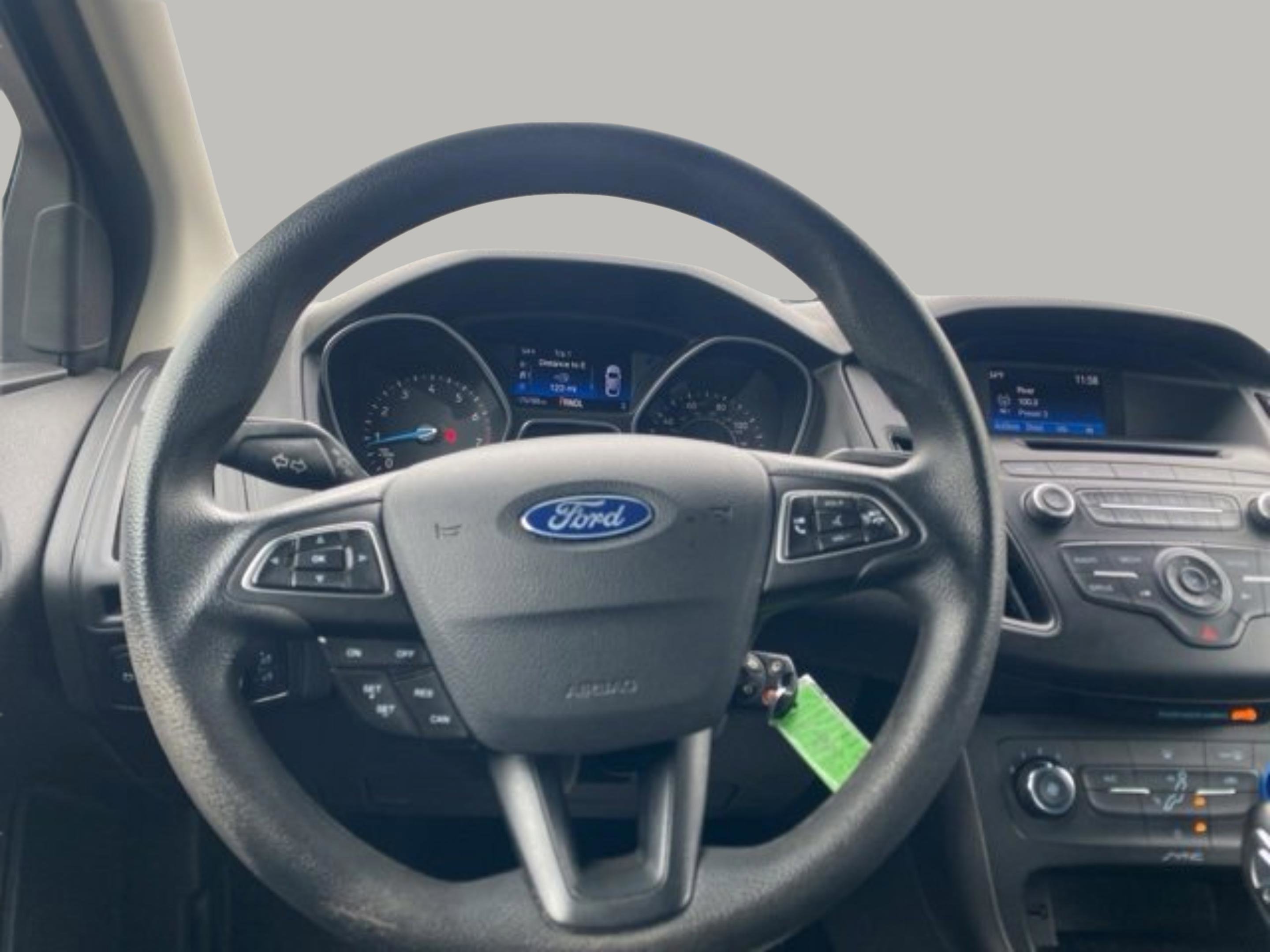 Used 2017 Ford Focus SE image 17
