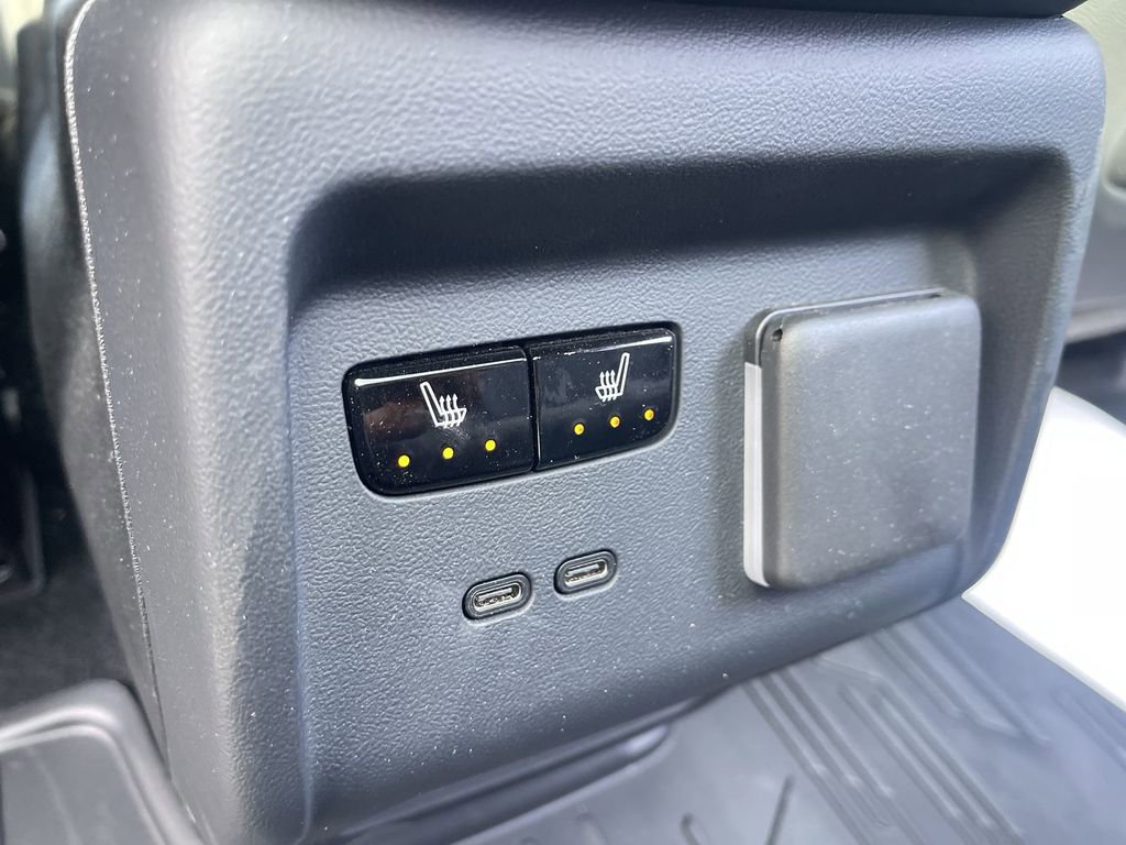 Certified 2025 Cadillac Optiq Luxury 2 w/ LPO, Floor Liner Package image 38