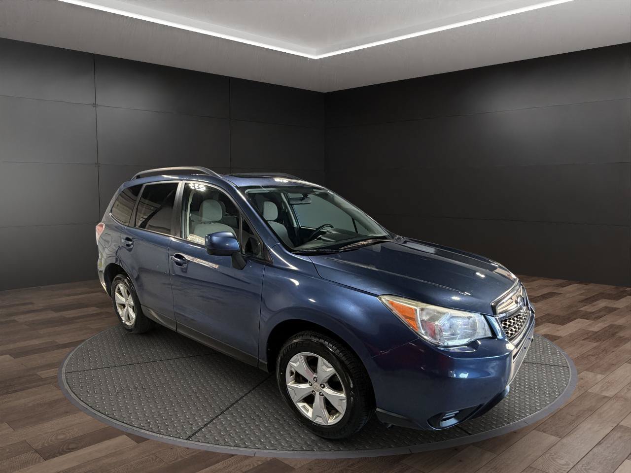 Used 2014 Subaru Forester 2.5i Premium w/ All-Weather Package AWD/4WD image 2