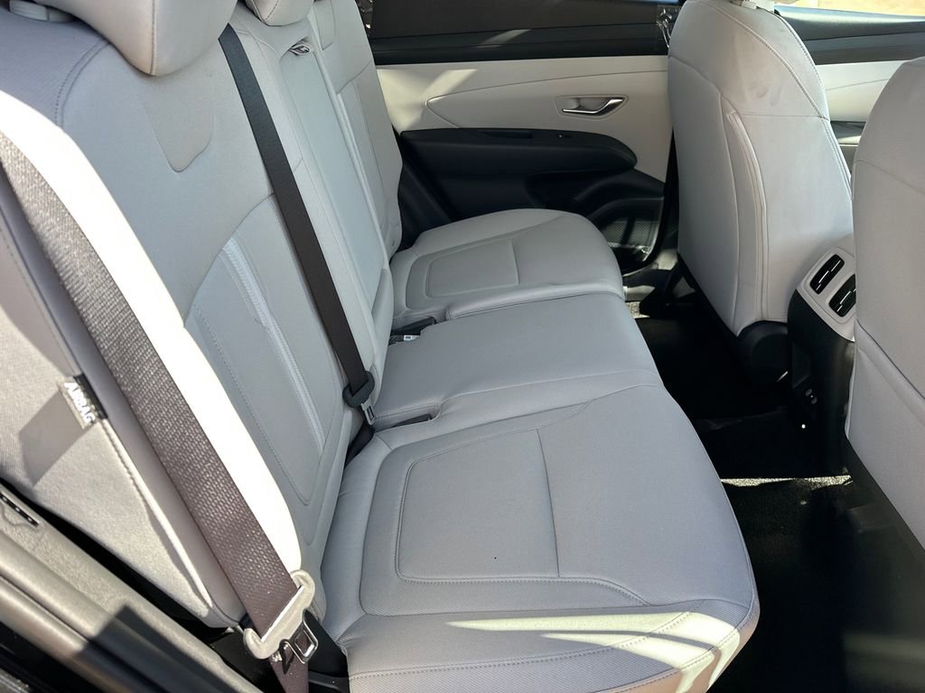 New 2026 Hyundai Tucson SEL FWD image 16