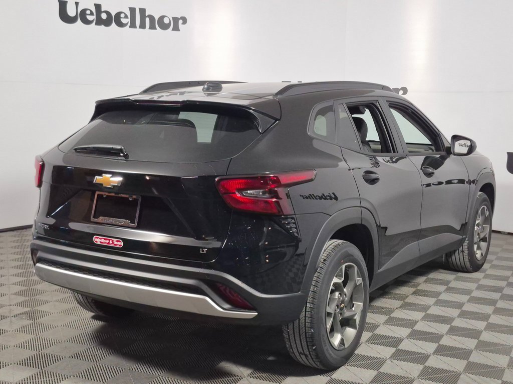 New 2026 Chevrolet Trax LT w/ Driver Confidence Package image 7