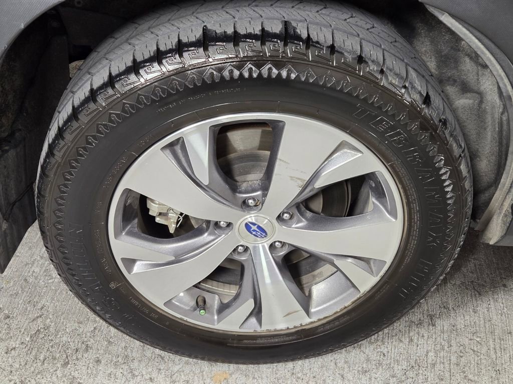 Used 2020 Subaru Ascent Premium w/ Convenience Package AWD/4WD image 11