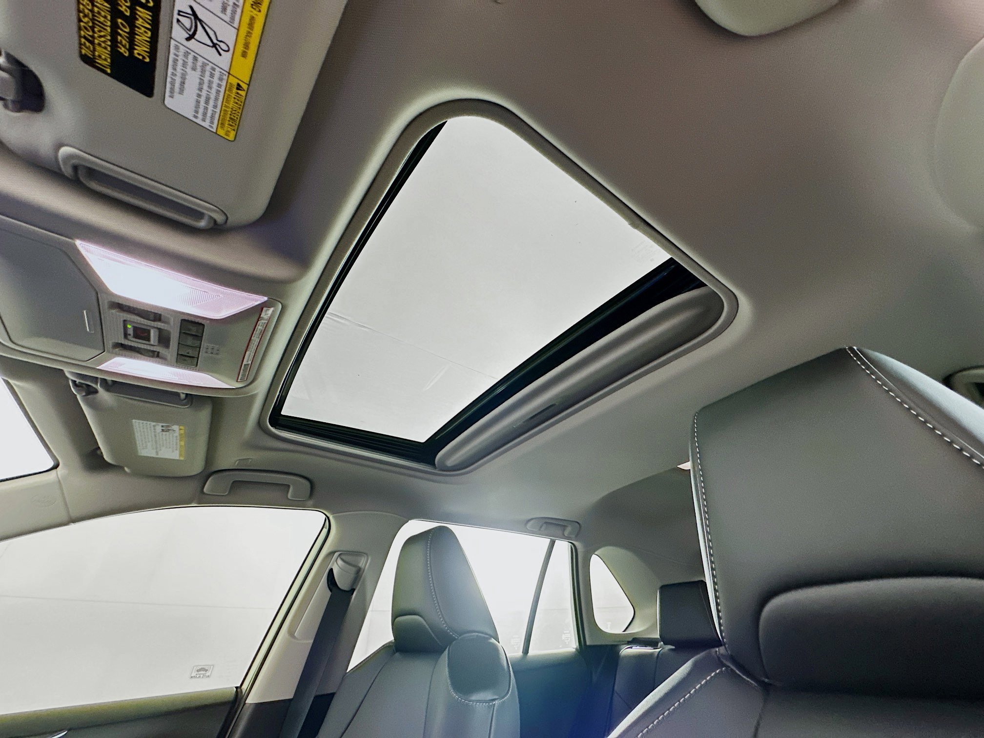 Used 2025 Toyota RAV4 XLE Premium w/ Weather Package FWD image 34