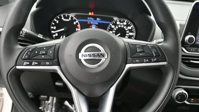 Used 2020 Nissan Altima 2.5 S FWD image 19