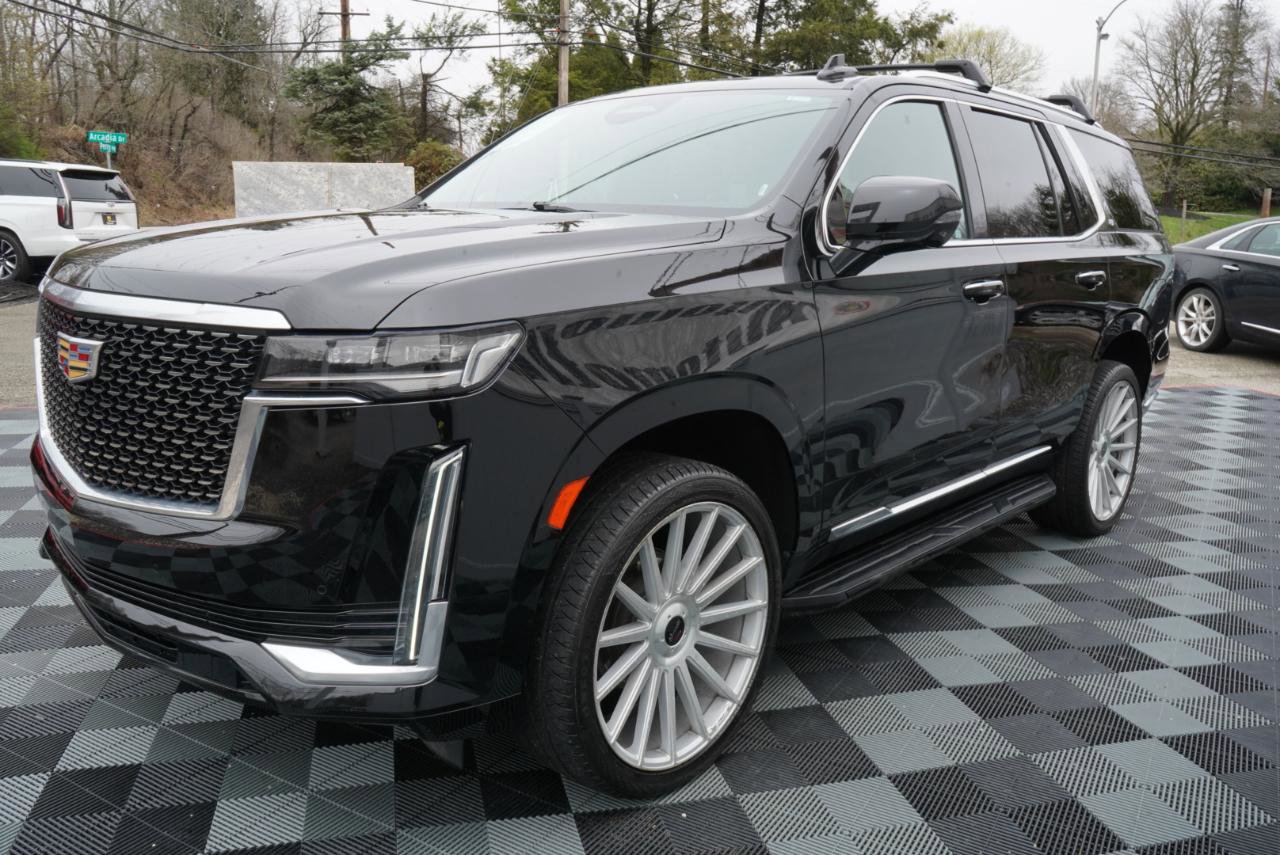 Used 2022 Cadillac Escalade Luxury image 12