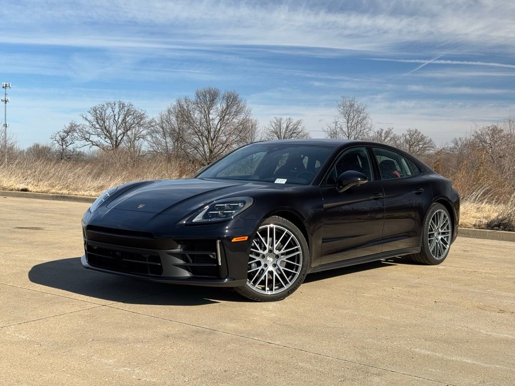 Used 2024 Porsche Panamera image 1