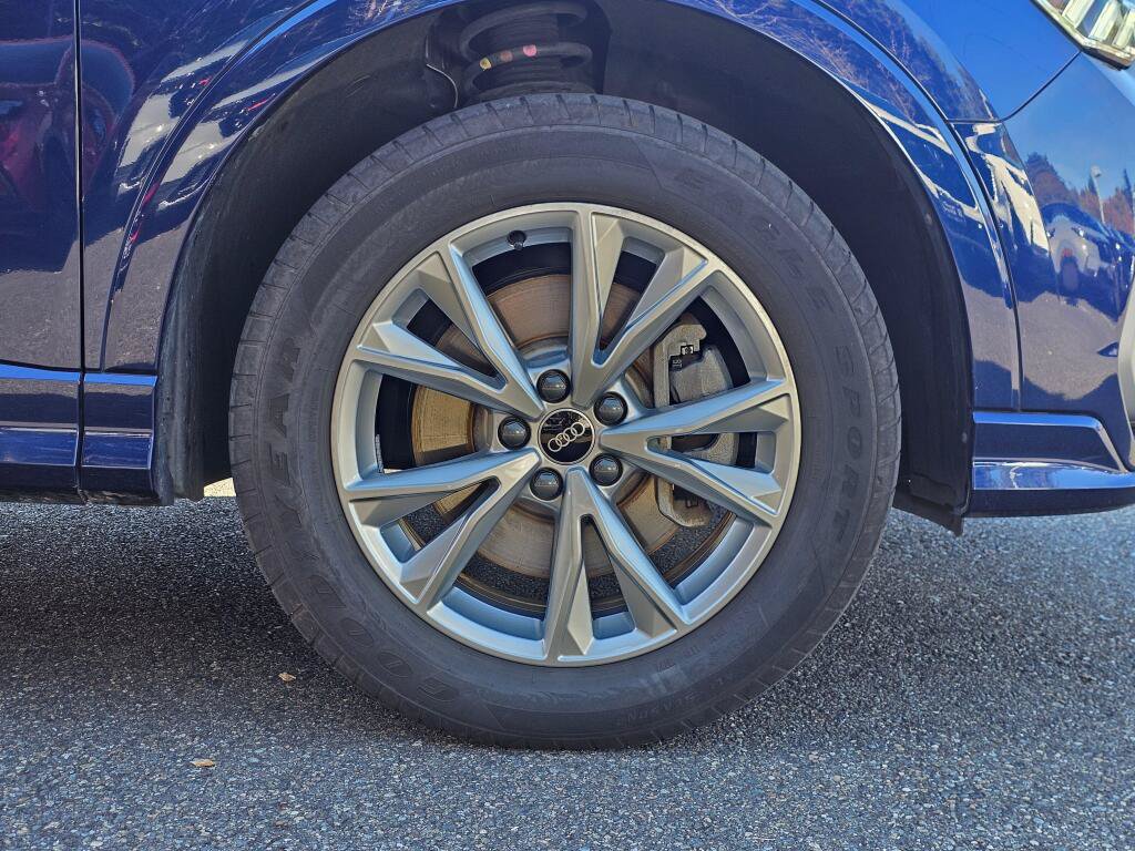 Used 2025 Audi Q3 2.0T Premium AWD/4WD image 9