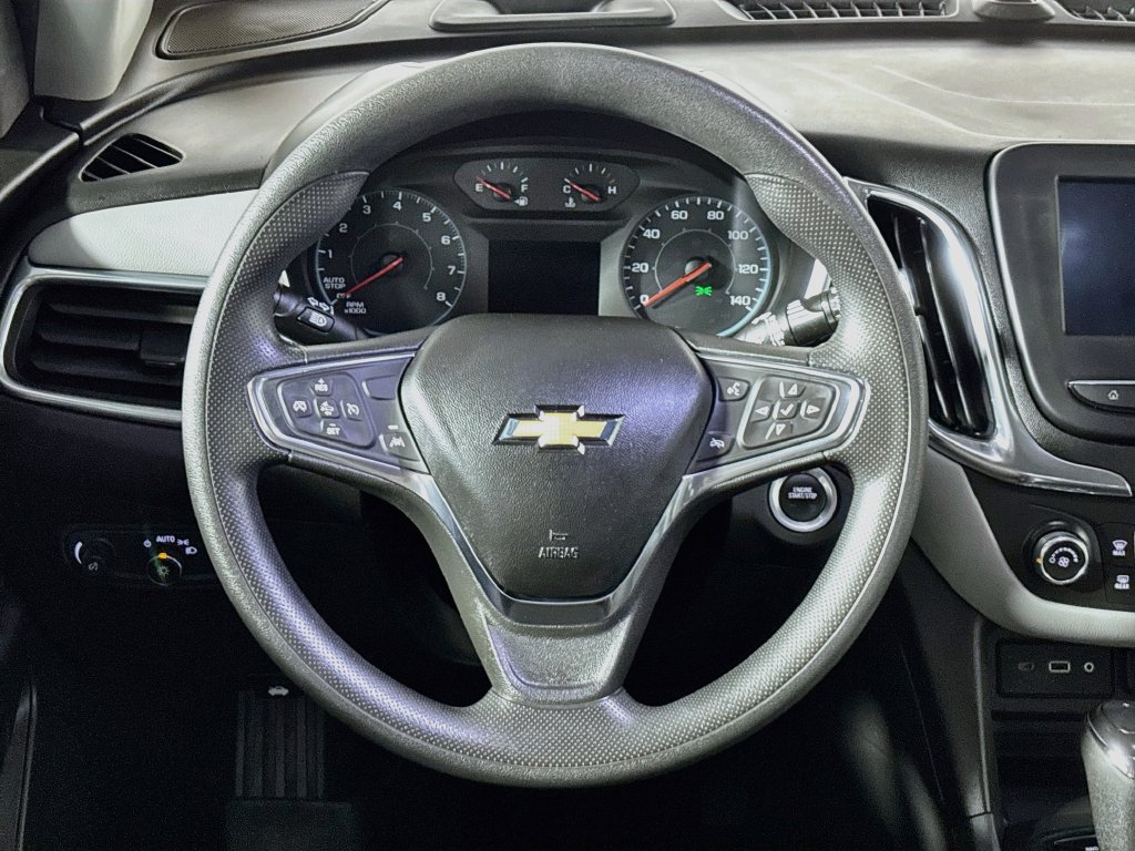 Used 2021 Chevrolet Equinox LS w/ LS Convenience Package AWD/4WD image 13