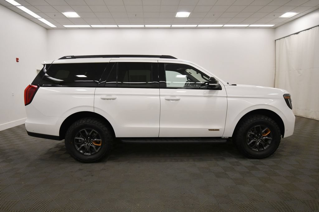 Used 2025 Ford Expedition Tremor AWD/4WD image 9