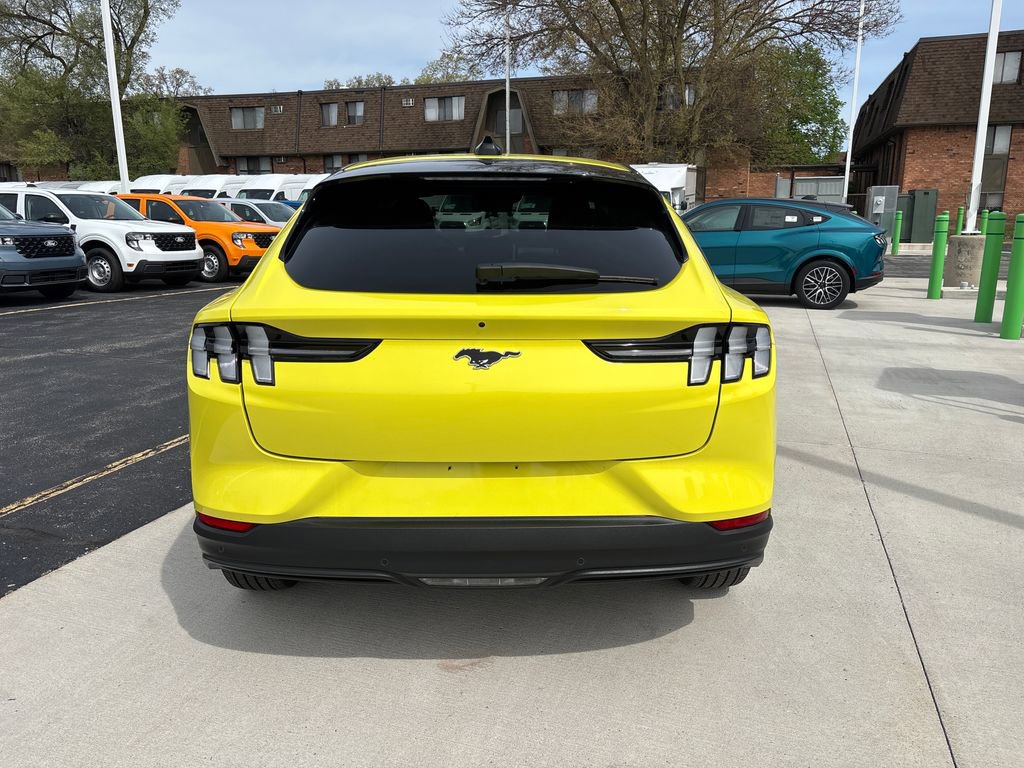 Used 2025 Ford Mustang Mach-E Select w/ Comfort Package Lite AWD/4WD image 8