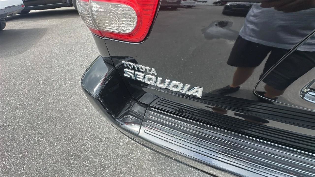 Used 2006 Toyota Sequoia SR5 AWD/4WD image 44