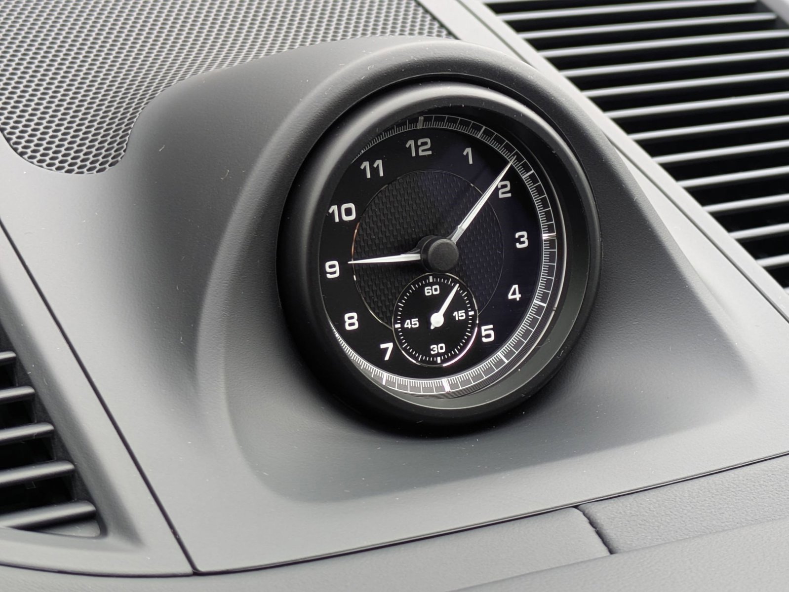 New 2026 Porsche Macan image 21