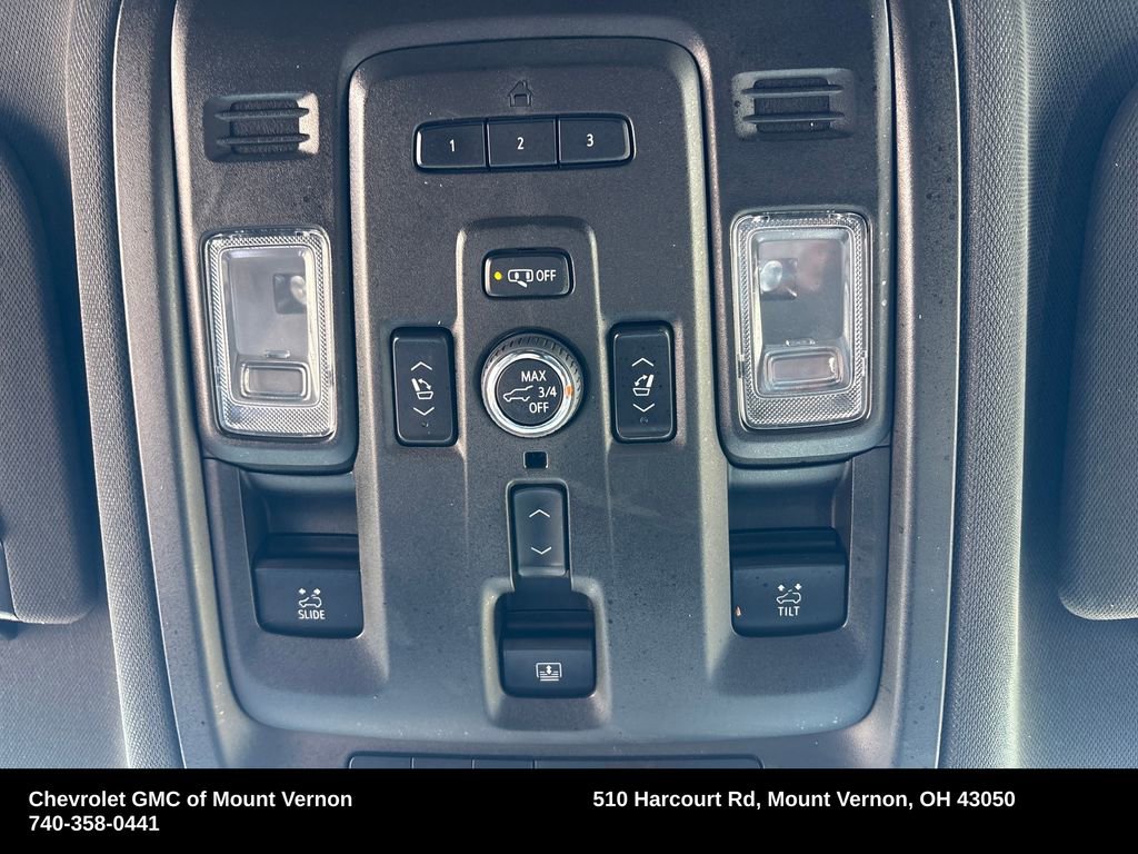 Used 2023 Chevrolet Suburban Premier AWD/4WD image 48