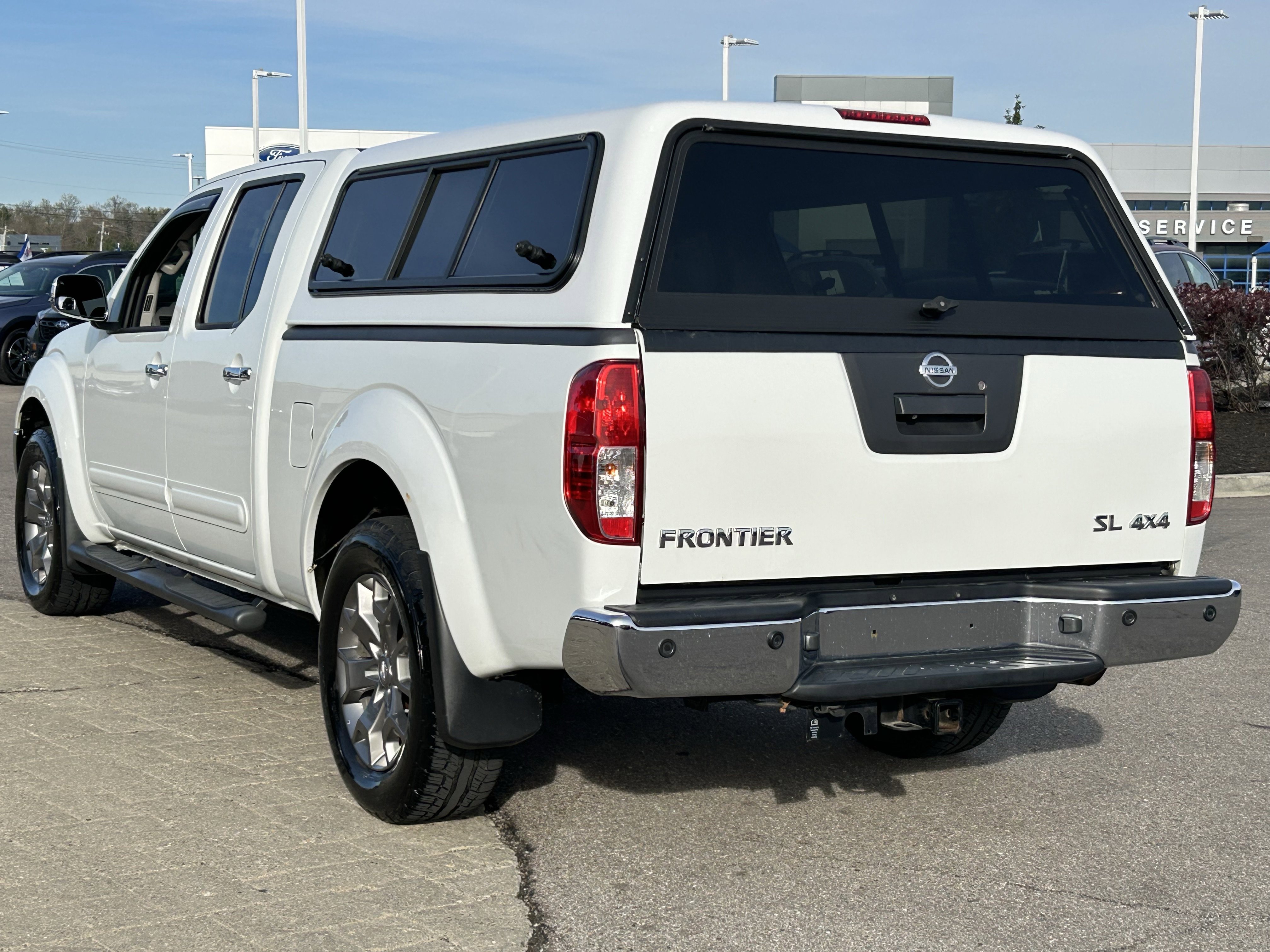 Used 2016 Nissan Frontier SL image 5