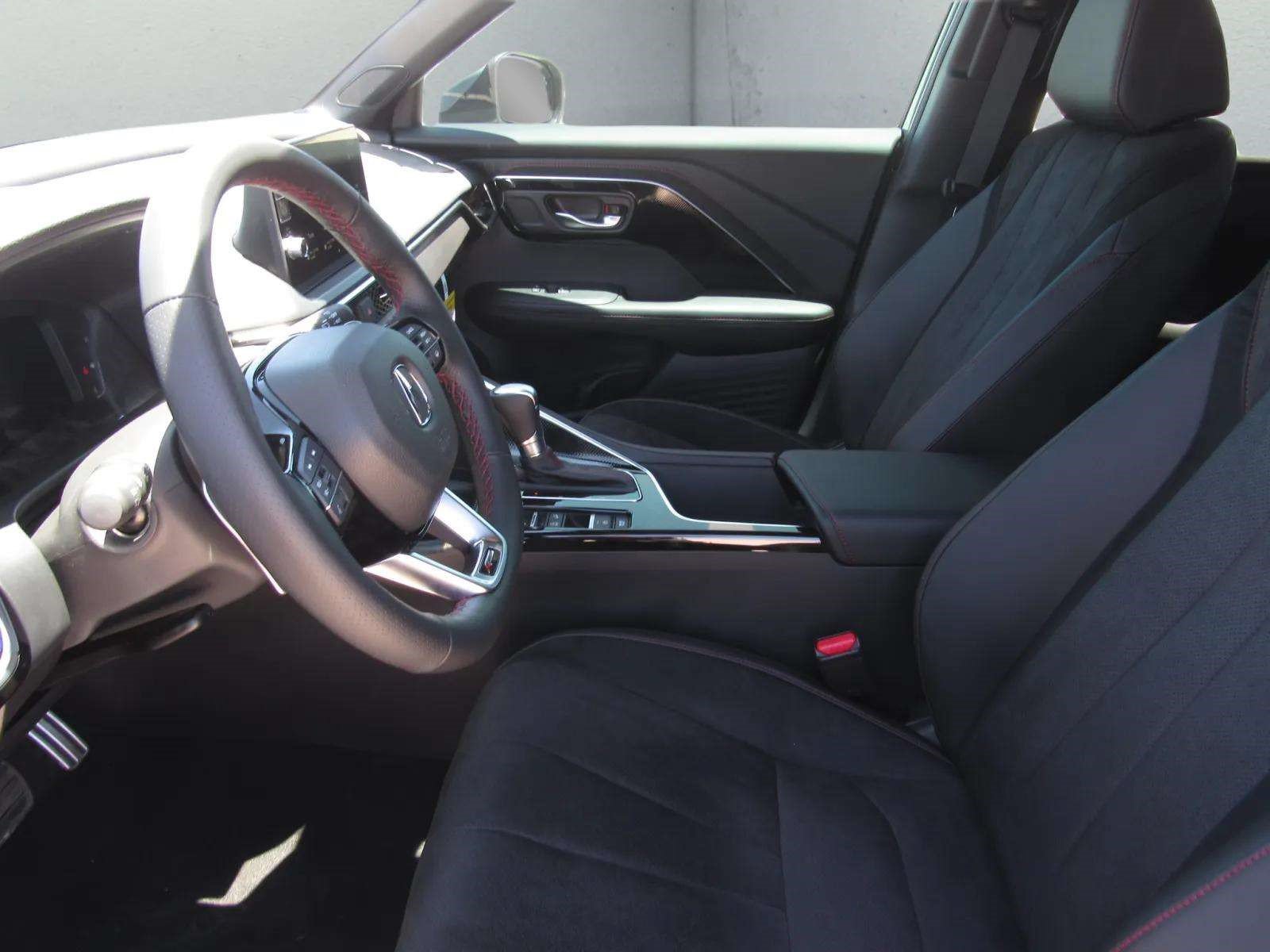 Certified 2025 Acura ADX A-Spec AWD/4WD image 17