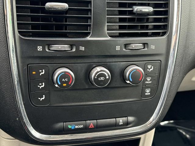 Used 2015 Dodge Grand Caravan American Value Package image 19