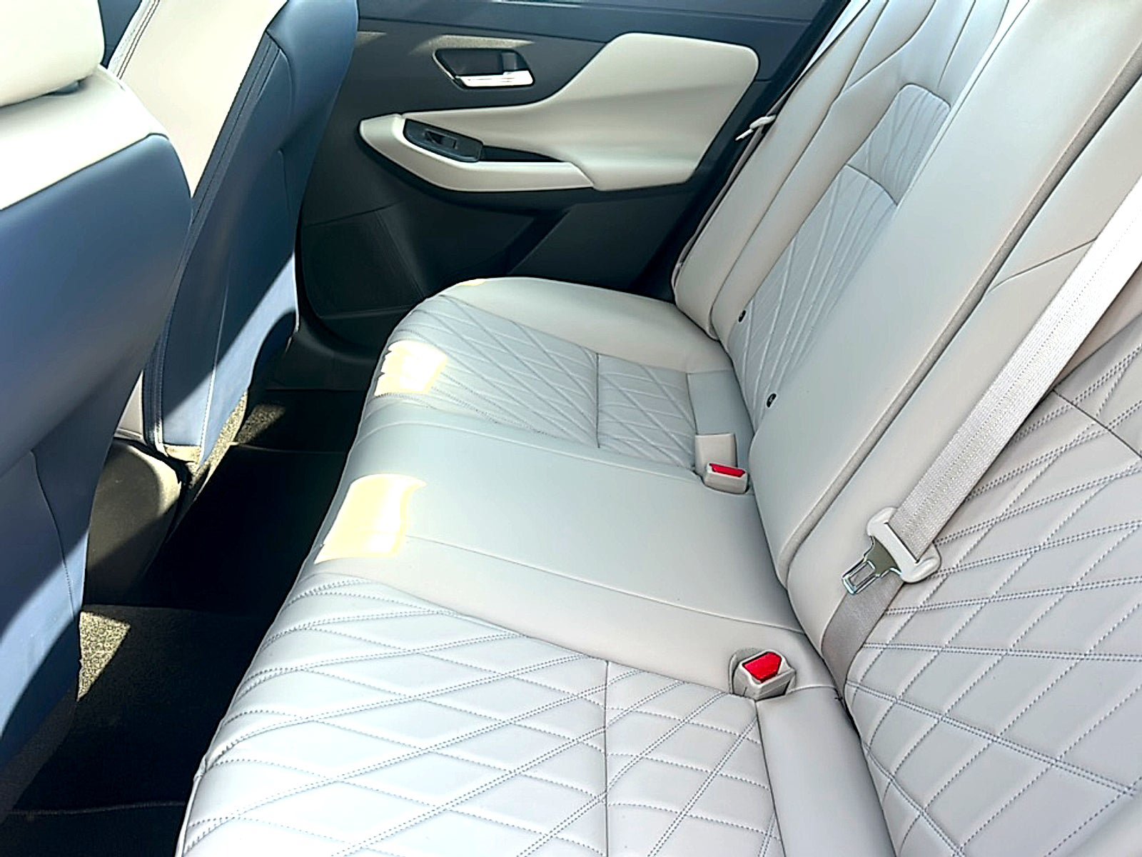 New 2027 Nissan Sentra SL w/ Floor Mat Package FWD image 16
