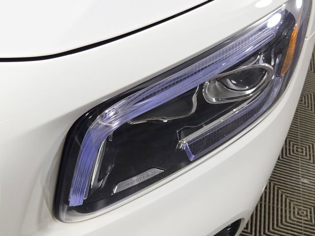 Used 2022 Mercedes-Benz GLB 250 4MATIC image 13