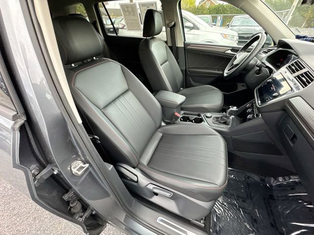 Used 2024 Volkswagen Tiguan Wolfsburg Edition image 23