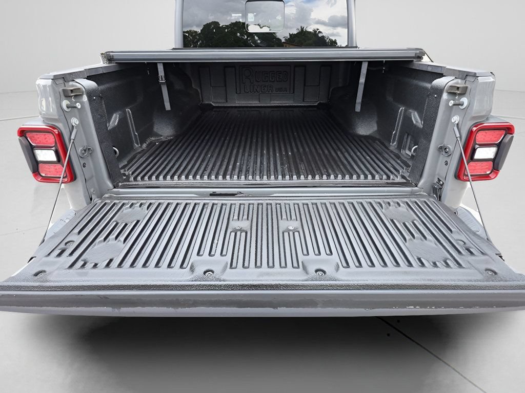 Used 2021 Jeep Gladiator Sport AWD/4WD image 10